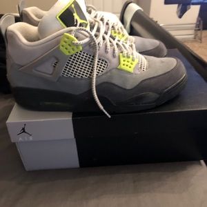 Air Jordan 4 retro SE